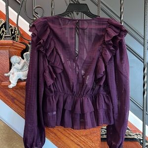 Women’s Express Long Sleeve V-Neck Ruffled Peplum Top With Keyhole Closure